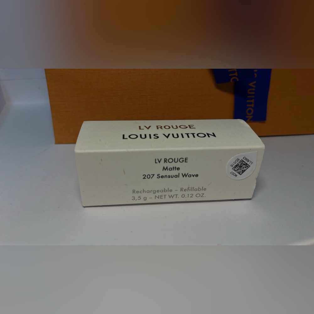 New,unused & authentic Louis Vuitton Rouge/Matte Lipstick color 207 Sensual Wave - Picture 4 of 9